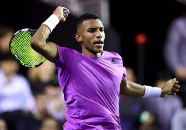 引了来自世 引了来自世